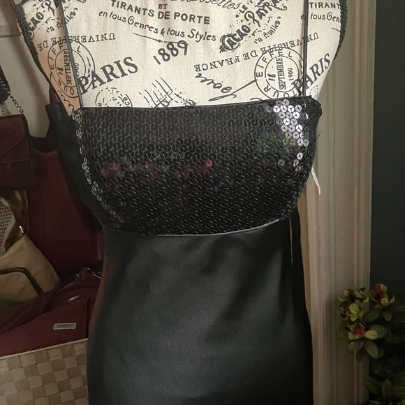 Sale 🌟New David Bridal Sequence Dress - Picture 2 of 12